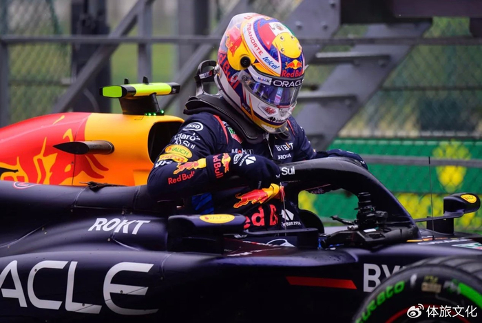 爱游戏tv-威廉姆斯翻盘红牛车队,佩雷兹关键制胜